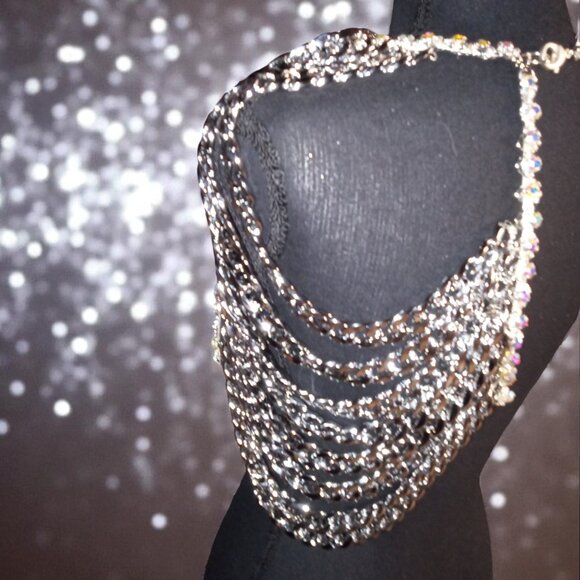 Dramatic Layered Statement Piece - Picture 3 of 3